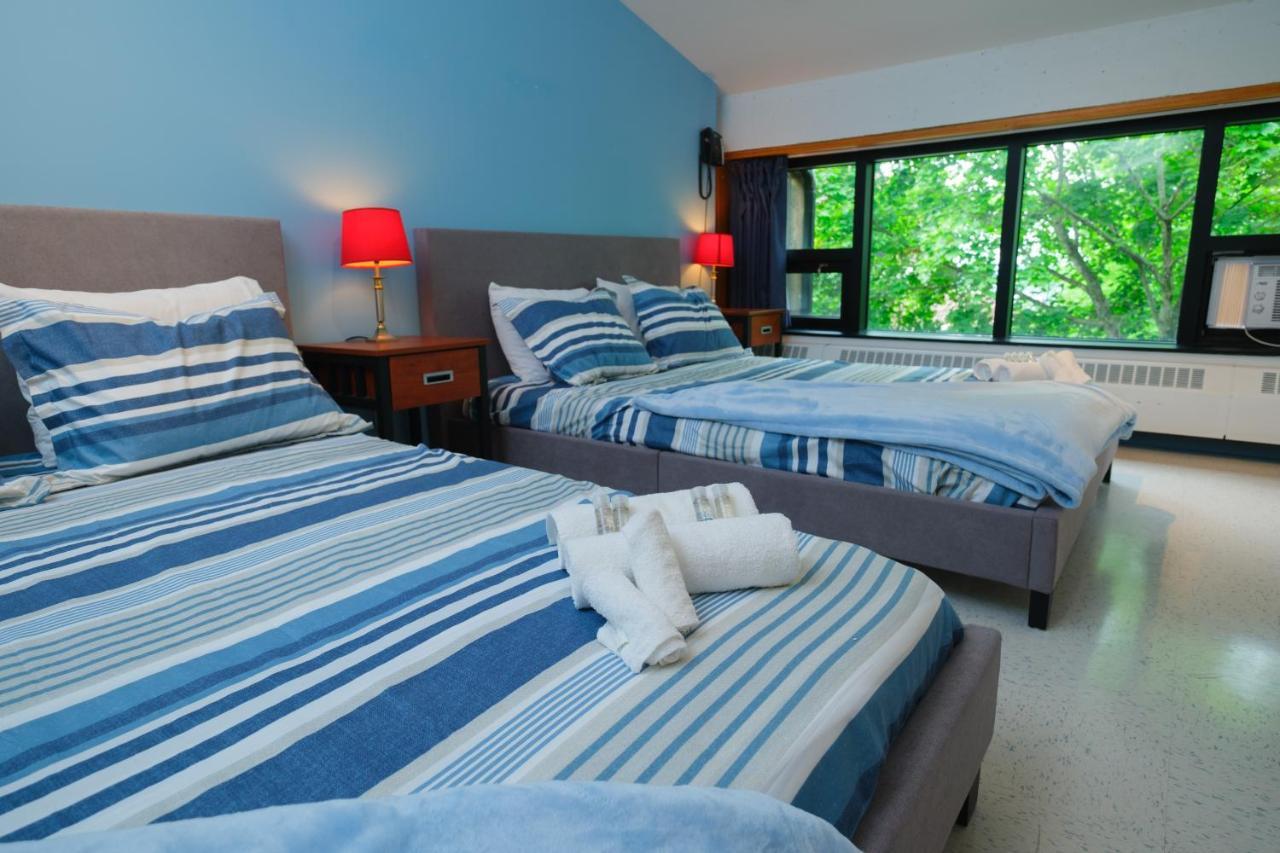 Au Campus Hotel Sherbrooke Buitenkant foto