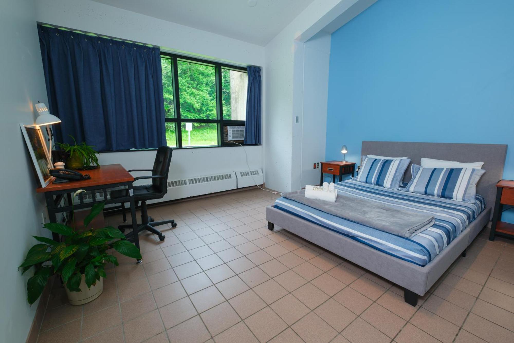 Au Campus Hotel Sherbrooke Buitenkant foto